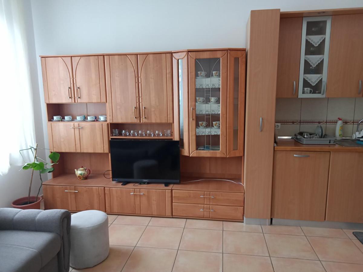Apartman Mara ลอฟราน ภายนอก รูปภาพ